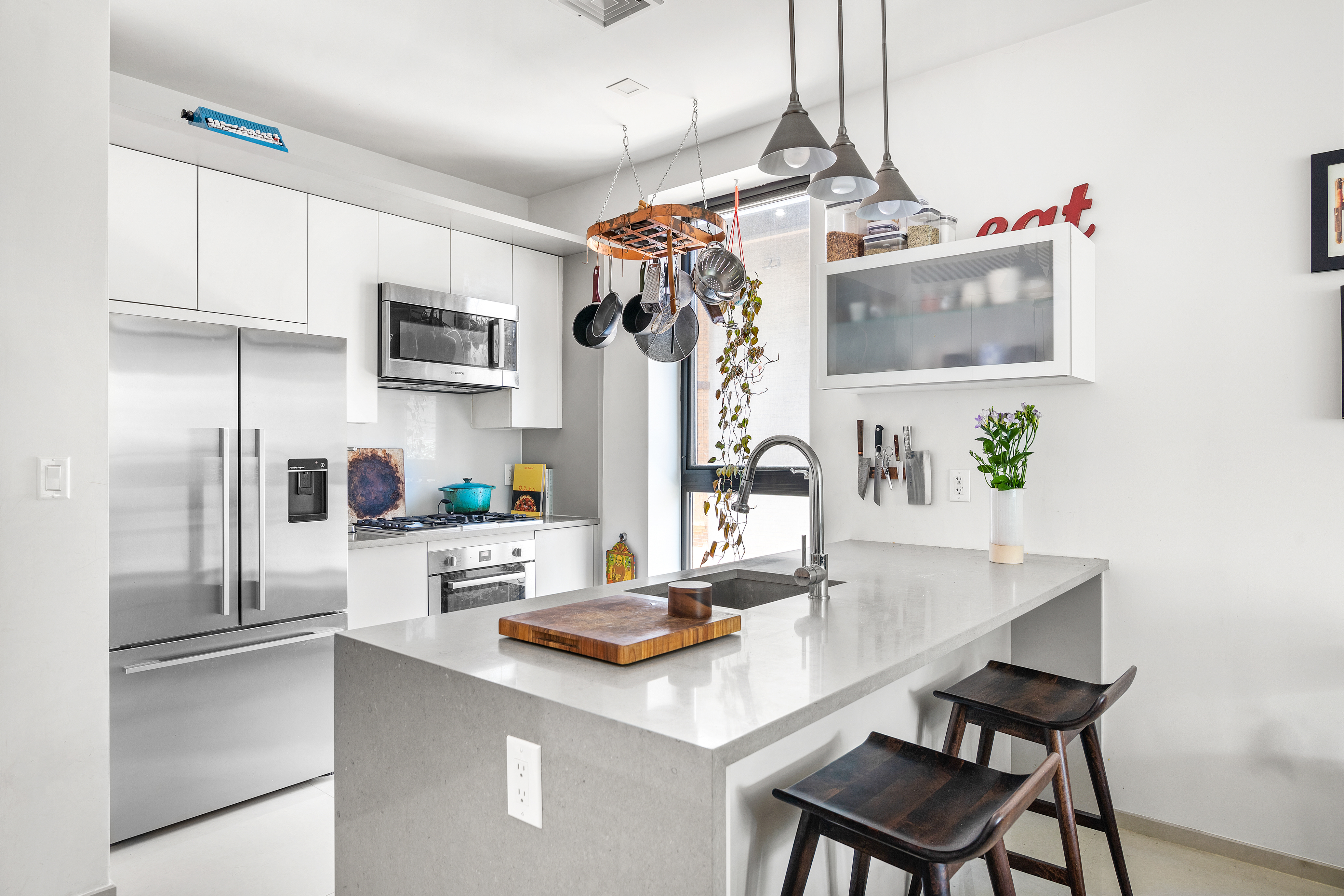 854 Putnam Avenue, Unit 2B Brooklyn, NY 11221 - Photo 2 of 8