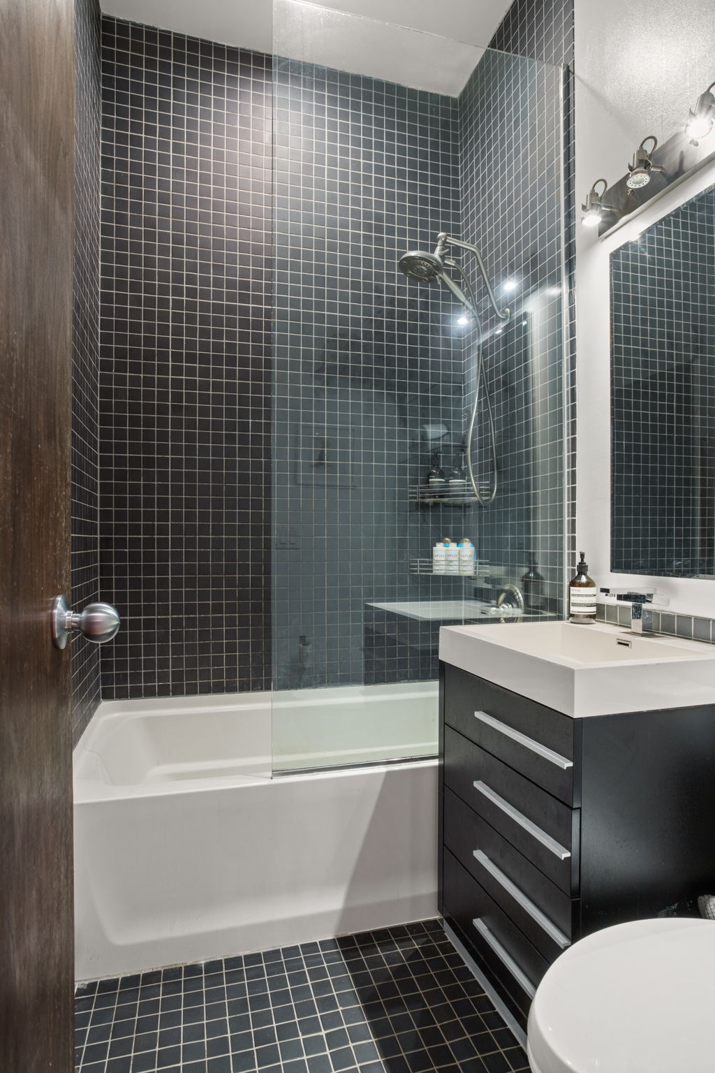 689 Fort Washington Avenue, Unit 2M Manhattan, NY 10040 - Photo 13 of 17