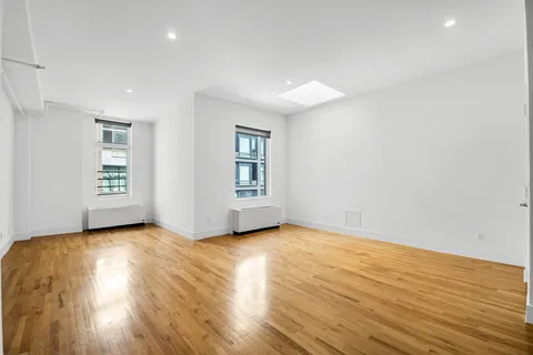 $849,000 | 91 Grand Avenue, Unit 3G | Clinton Hill