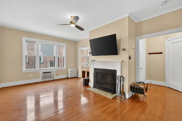 $2,100 | 3616 Connecticut Avenue Northwest, Unit 407, Washington, DC 20008