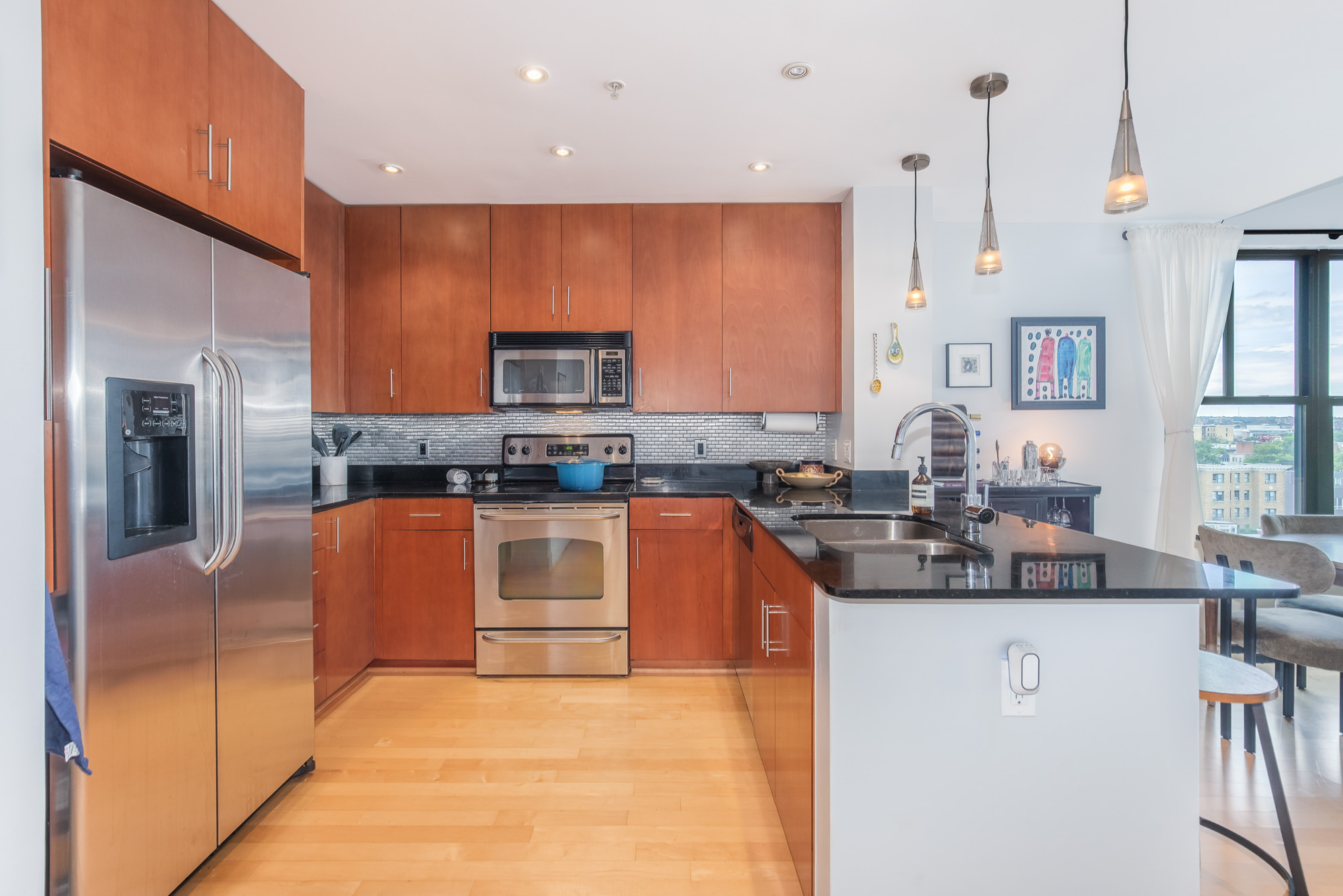 910 M Street Northwest, Unit 910 Washington, DC 20001 - Photo 4 of 34