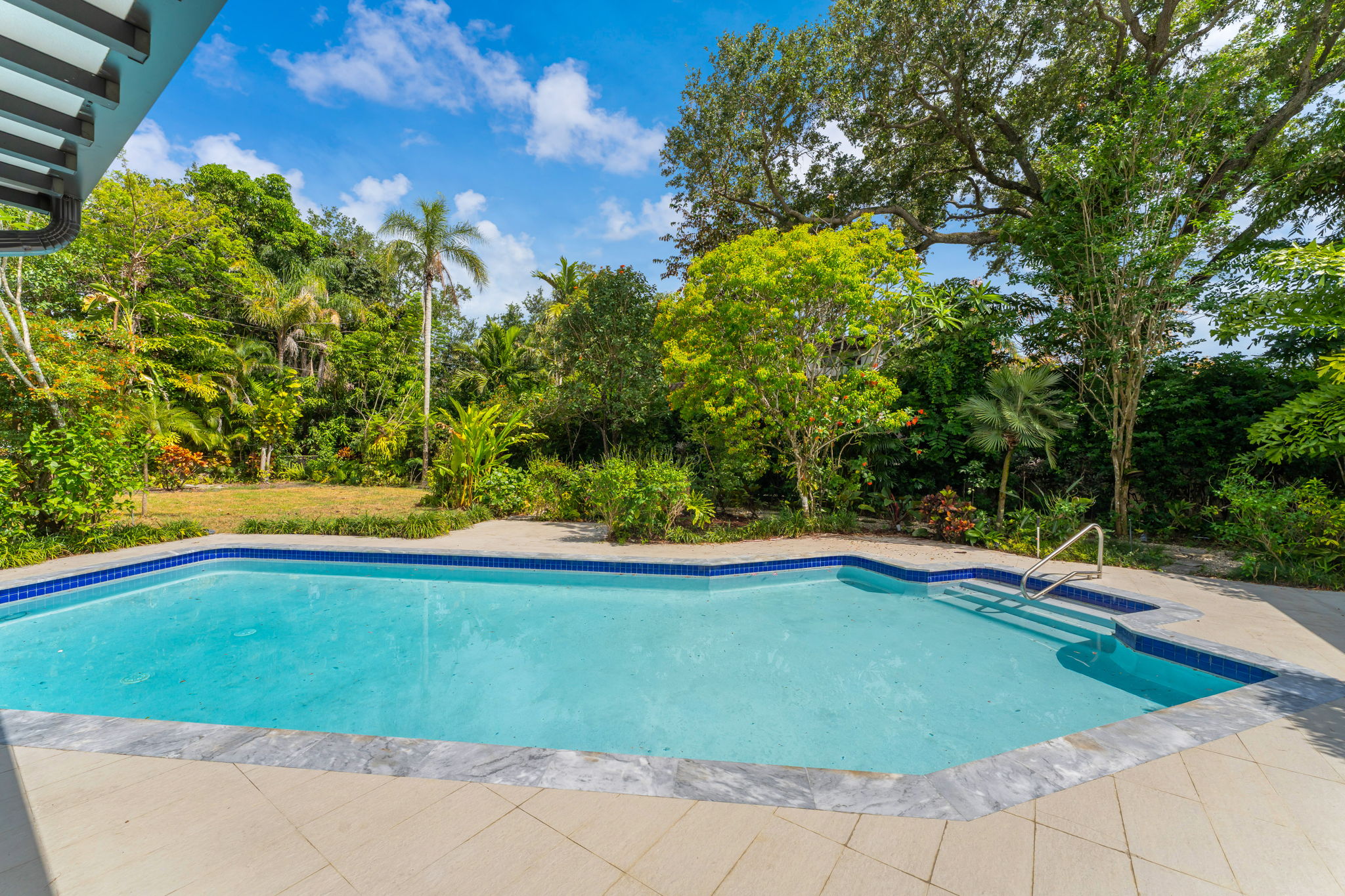 7711 Erwin Road Coral Gables, FL 33143 - Photo 24 of 28