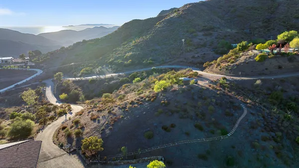 $2,395,000 | 8400 Mipolomol Road, Malibu, CA 90265