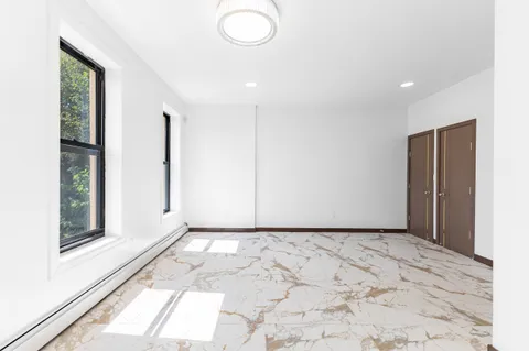 $1,870,000 | 902 Lafayette Avenue | Bedford-Stuyvesant