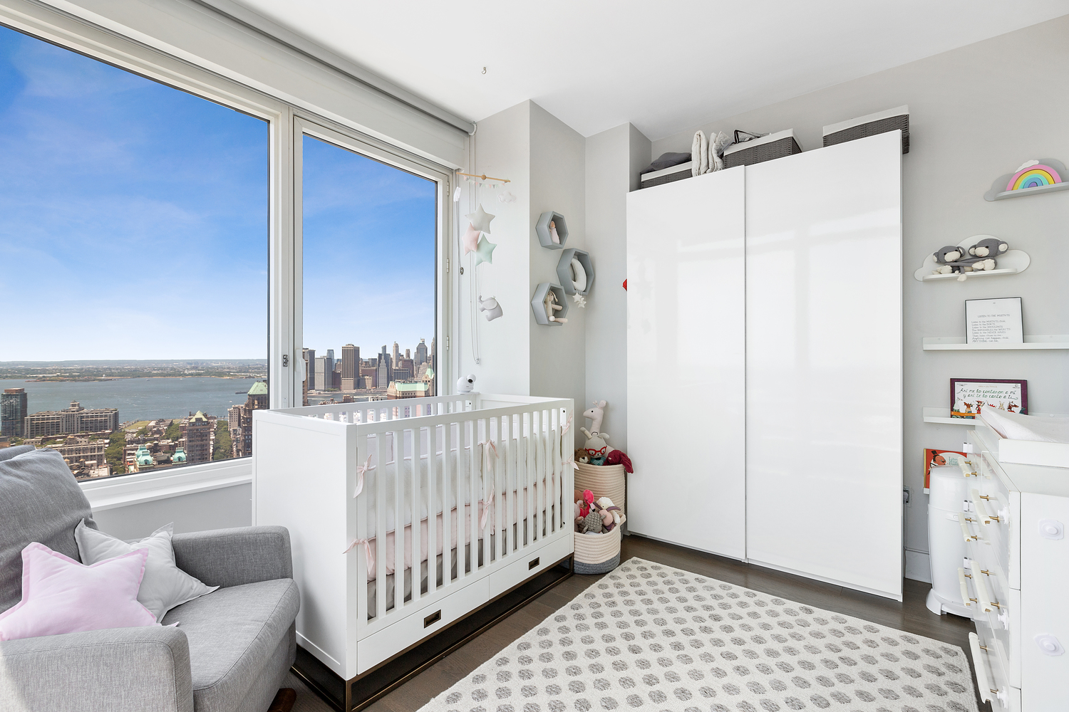 388 Bridge Street, Unit PH45AB Brooklyn, NY 11201 - Photo 17 of 36 a bedroom with furniture and a window
