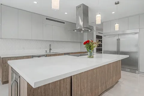 $5,650,000 | 5790 Southwest 96th Street, Pinecrest, FL 33156