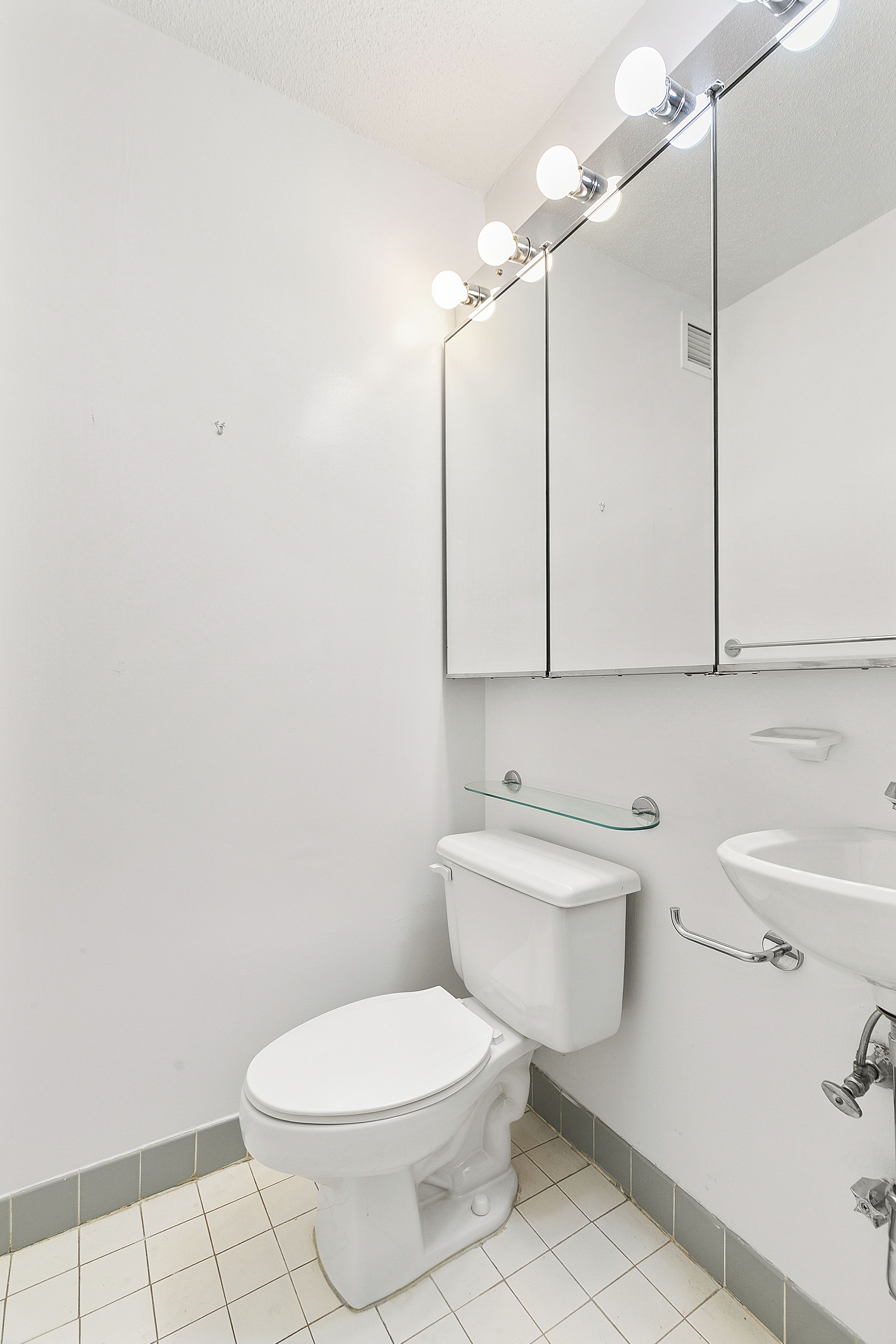 515 East 72nd Street, Unit 10D Manhattan, NY 10021 - Photo 9 of 14