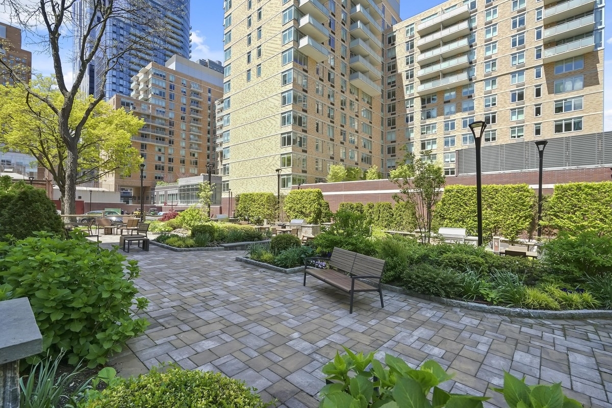 191 Willoughby Street, Unit 6B Brooklyn, NY 11201 - Photo 9 of 14