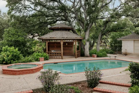 $824,900 | 9279 Garden Ridge Drive, San Antonio, TX 78266