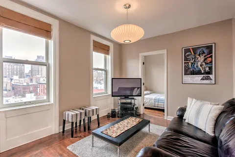 $1,100,000 | 92 Perry Street, Unit 19 | West Village