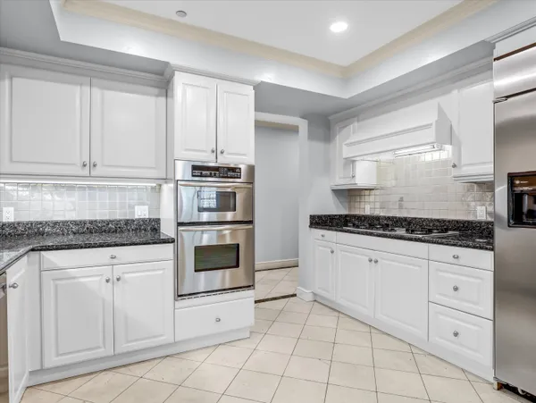 $1,299,000 | 277 South Spalding Drive, Unit 102, Beverly Hills, CA 90212