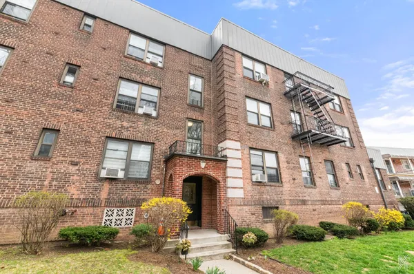 $539,000 | 22-43 77th Street, Unit C1 | Astoria