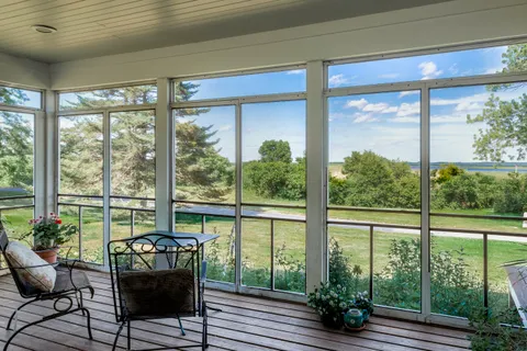 $1,400,000 | 84 Railroad Avenue, Rowley, MA 01969