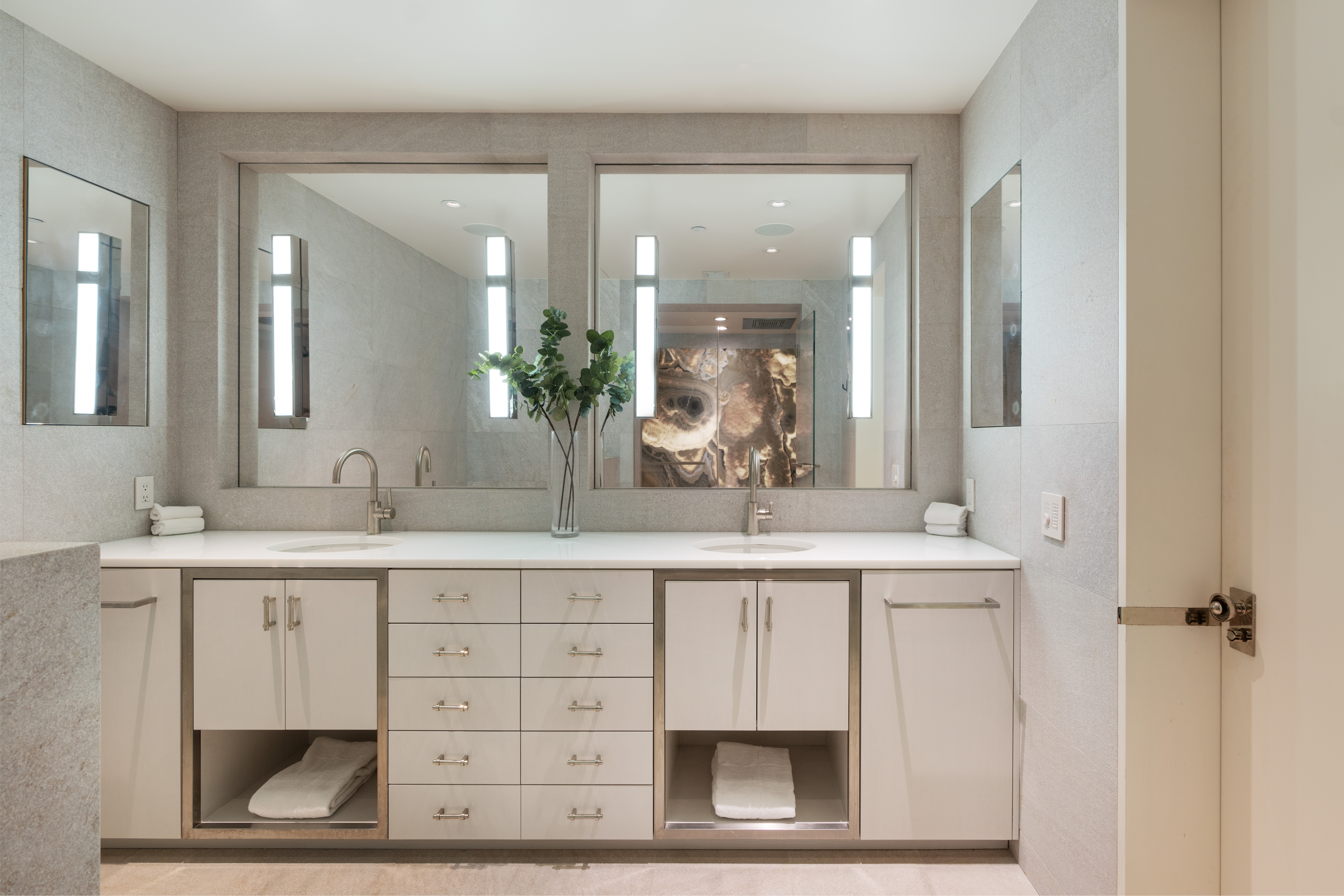 408 East 79th Street, Unit PHA Manhattan, NY 10075 - Photo 17 of 24