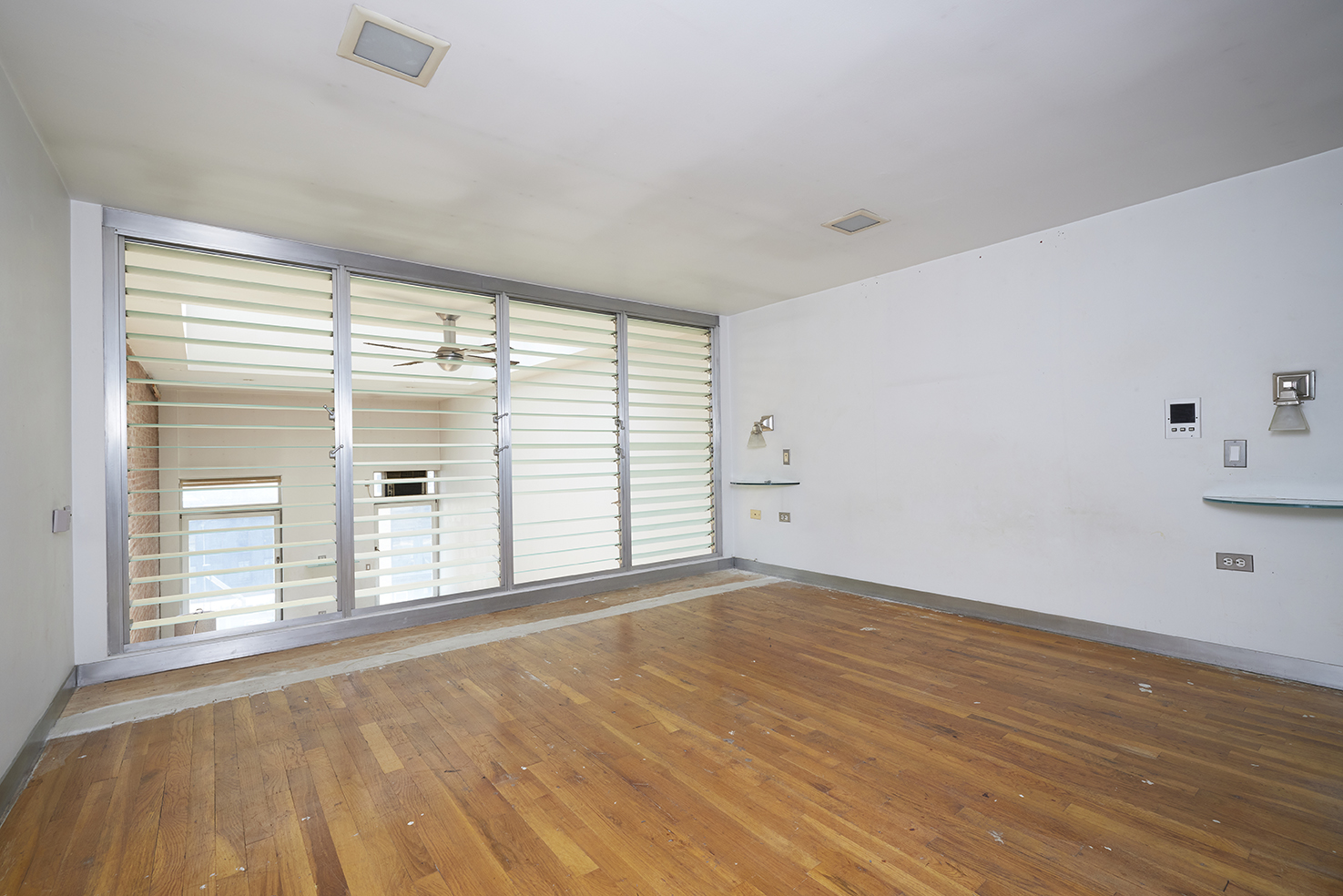 250 Mercer Street, Unit C603 Manhattan, NY 10012 - Photo 7 of 10 a view of a room with an empty room