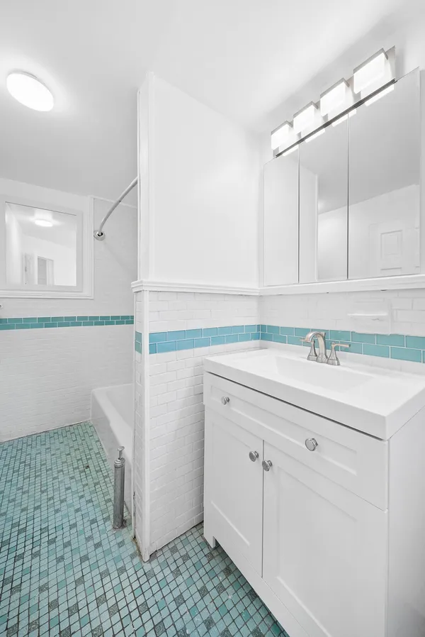 $3,495 | 490 A Monroe Street, Unit apt.1 | Bedford-Stuyvesant