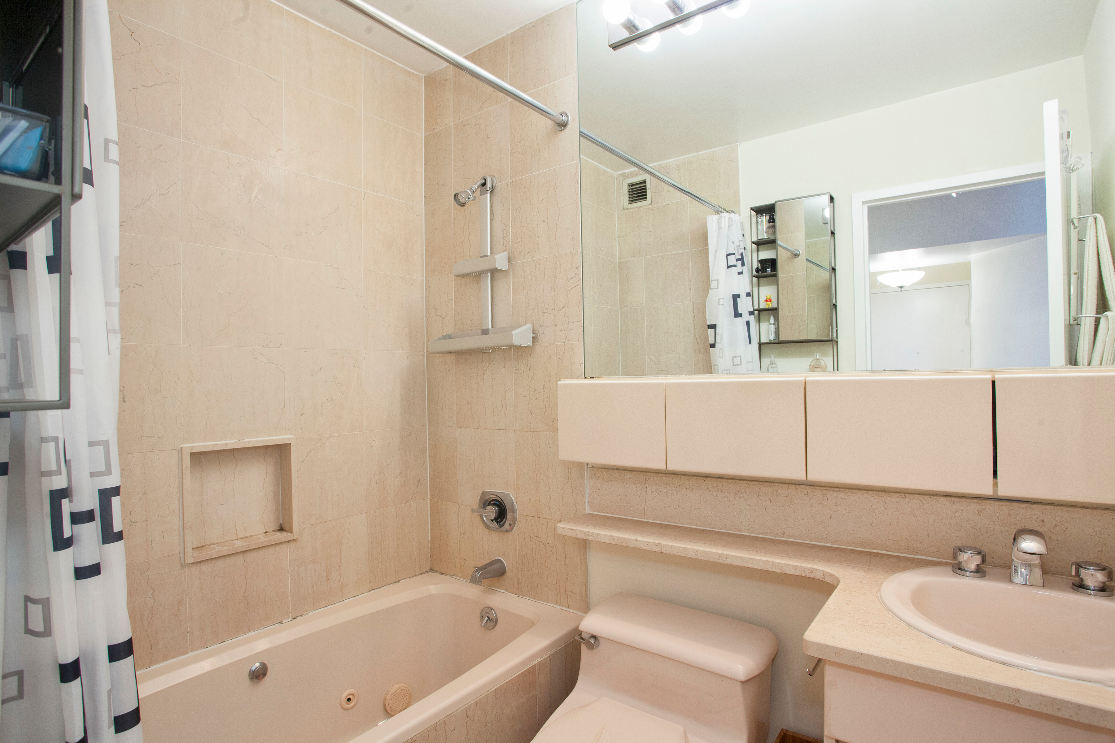 455 East 86th Street, Unit 19D Manhattan, NY 10028 - Photo 4 of 10