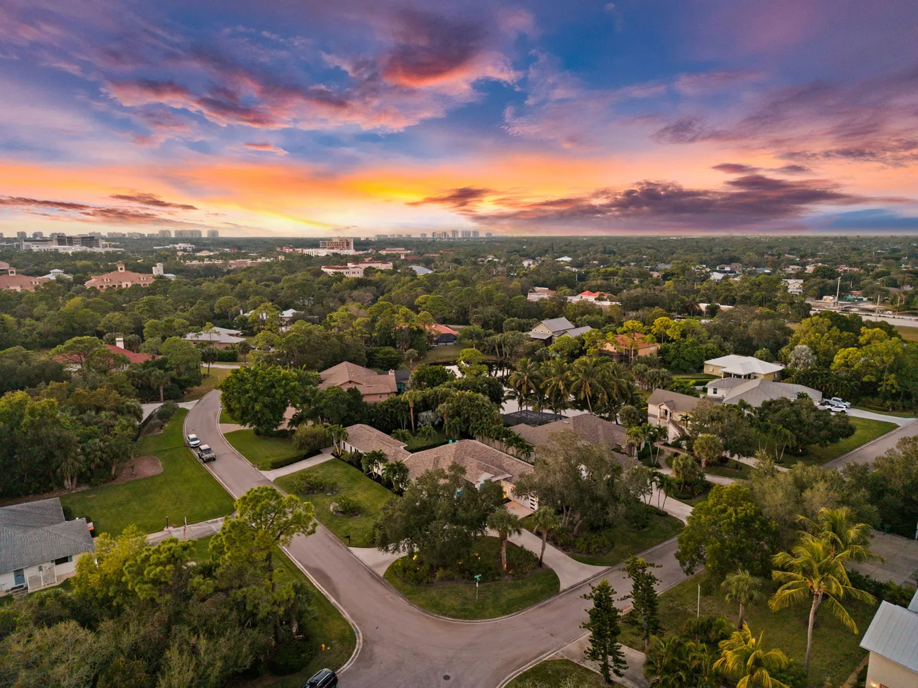 $2,500,000 | 1963 Bethany Place, Naples, FL 34109