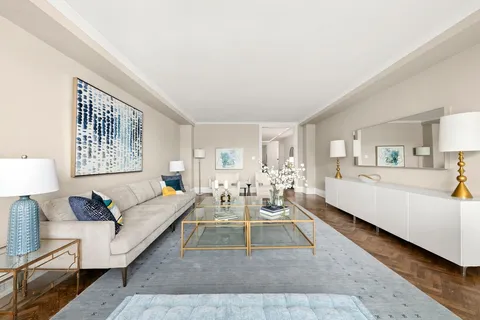 $3,150,000 | 15 West 81st Street, Unit 11E | Upper West Side