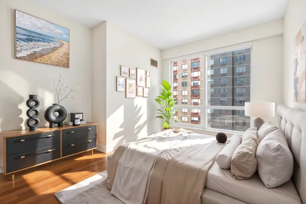 $4,500 | 350 West 42nd Street, Unit 12C | Hell's Kitchen