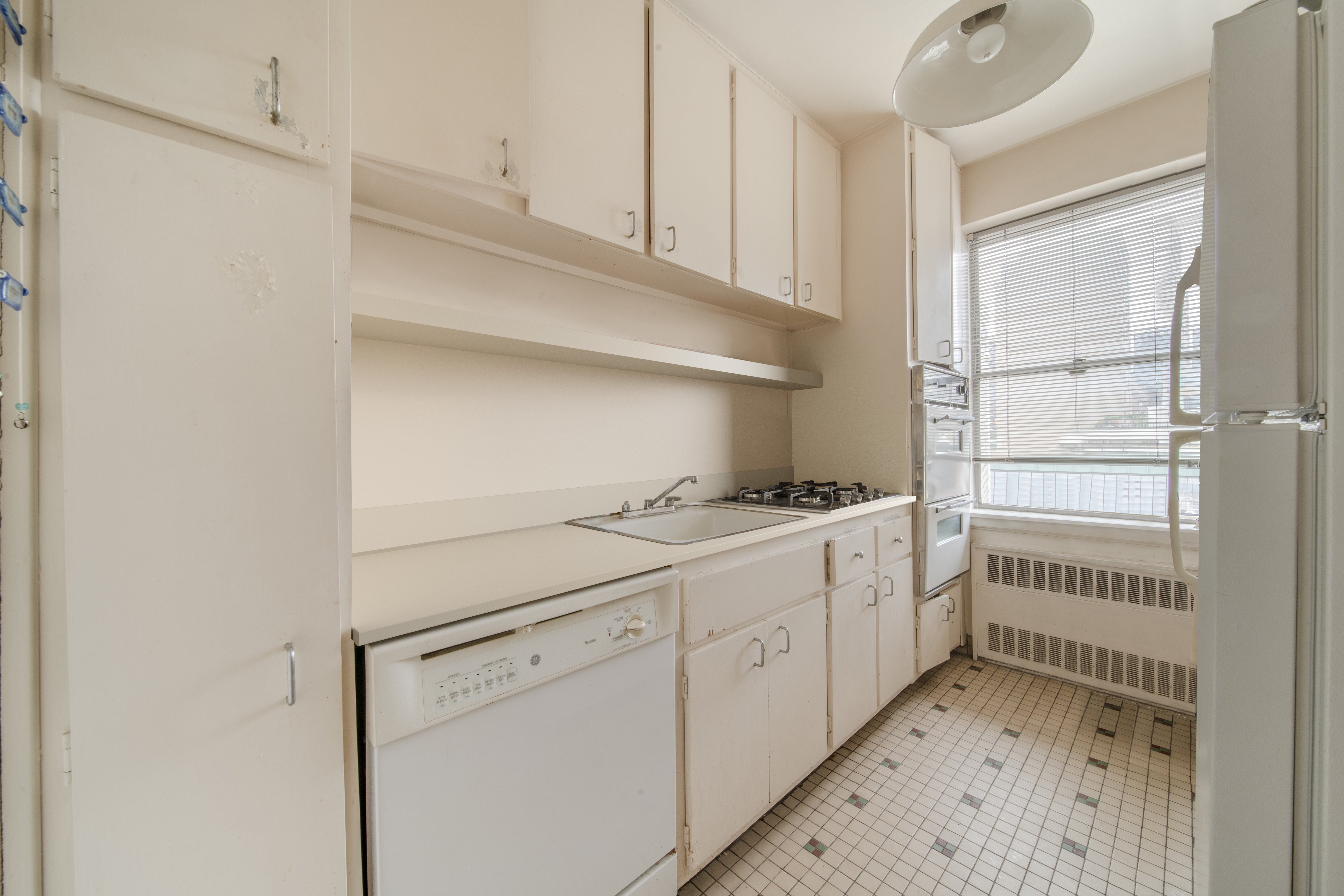 8 East 83rd Street, Unit 10C Manhattan, NY 10028 - Photo 4 of 12