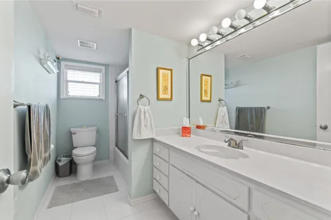 $350,000 | 5300 Highway A1A, Unit 401, Vero Beach, FL 32963