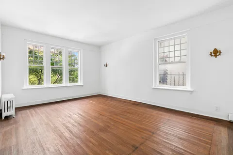 $899,000 | 370 Central Park West, Unit 413 | Upper West Side
