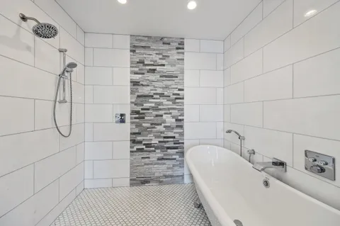 $1,565,000 | 2712 West Sunnyside Avenue, Chicago, IL 60618