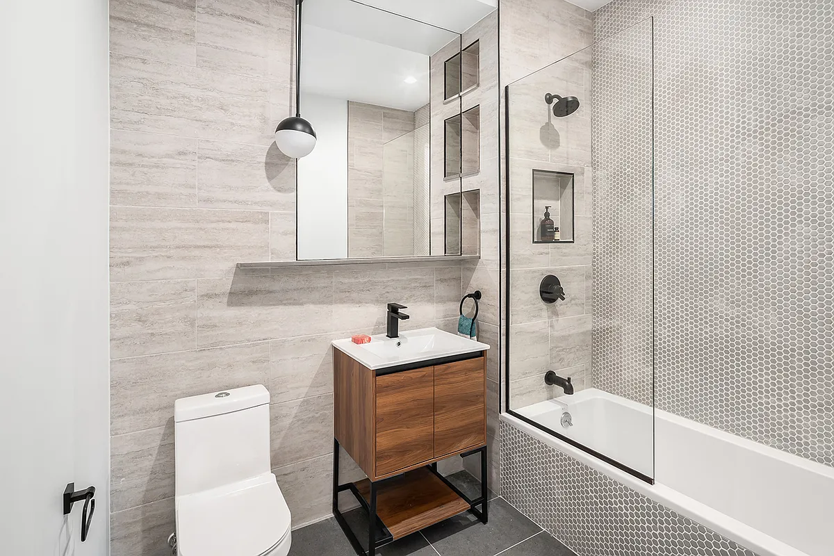 952 Bushwick Avenue, Unit 6B Brooklyn, NY 11221 - Photo 5 of 11