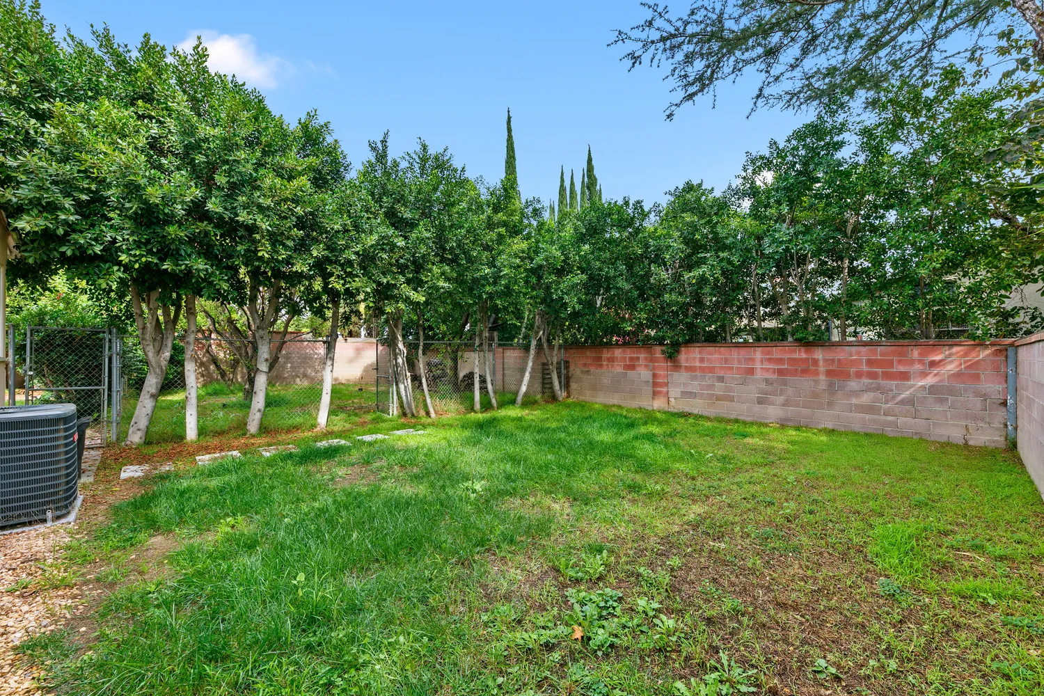$1,100,000 | 17055 Gresham Street, Northridge, CA 91325