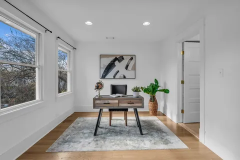 $950,000 | 81 Pinckney Road, Red Bank, NJ 07701