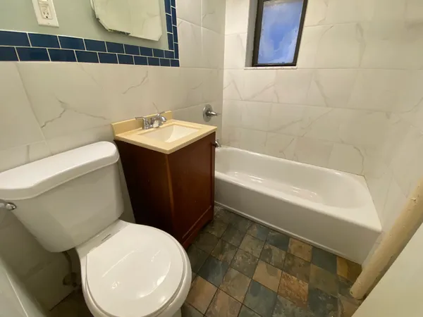 $3,500 | 350 West 56th Street, Unit 3C | Hell's Kitchen