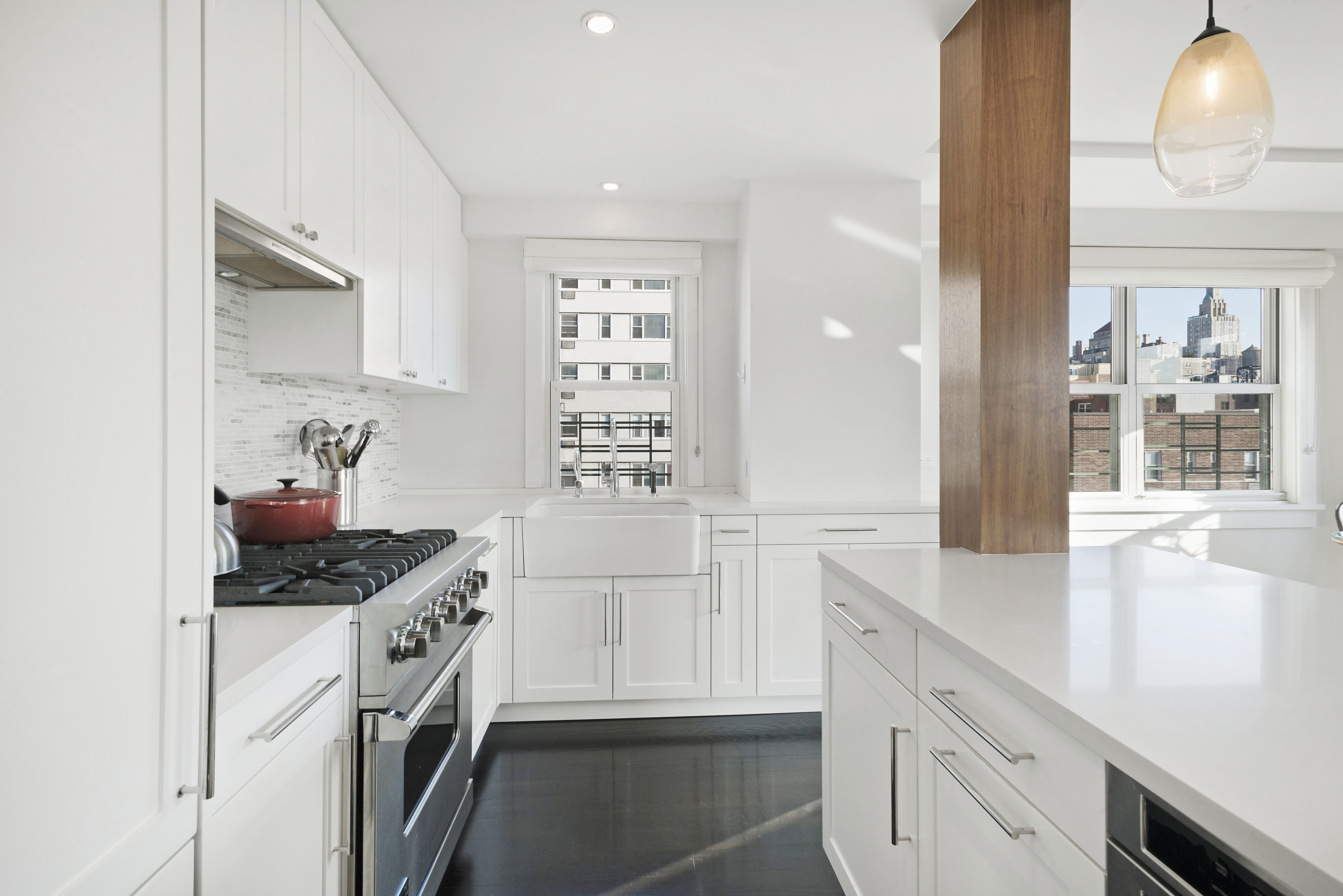 101 West 12th Street, Unit 8R Manhattan, NY 10011 - Photo 4 of 19