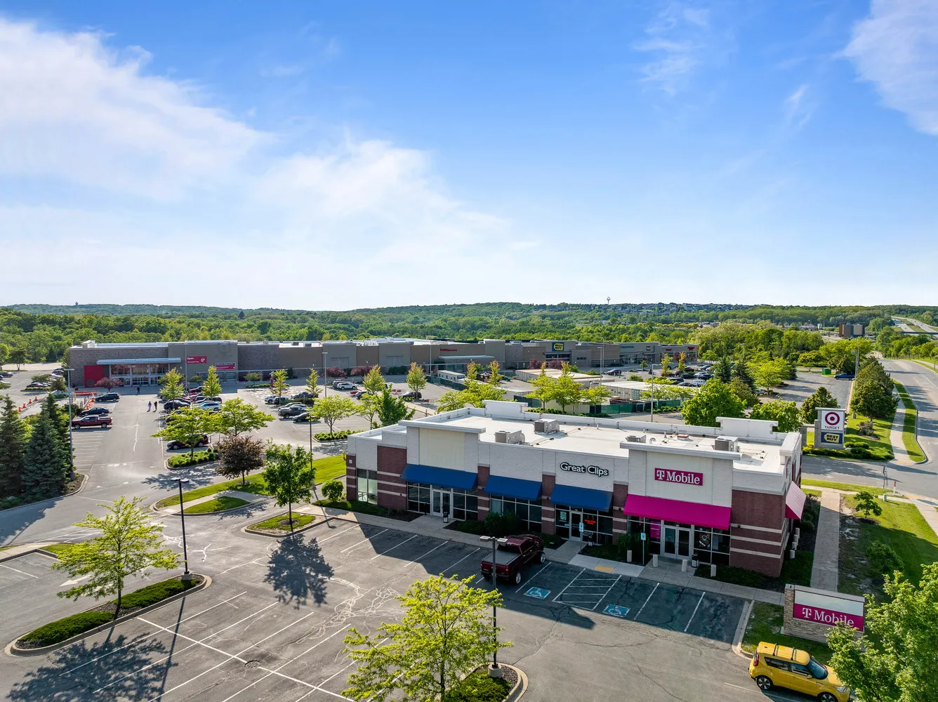 $5,100 | 652 North Edwards Boulevard, Unit 4, Lake Geneva, WI 53147