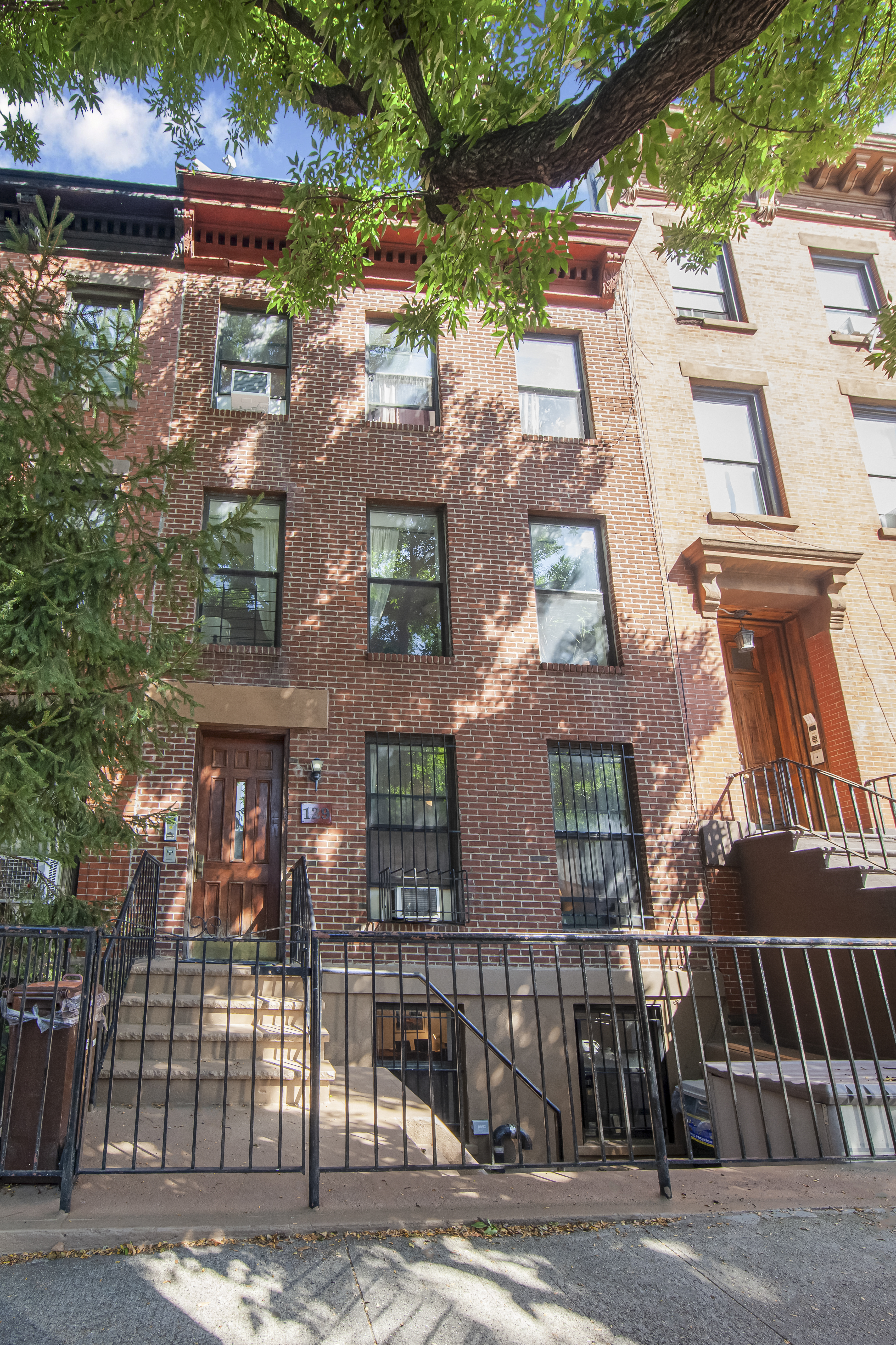 129 Waverly Avenue, Unit 1 Brooklyn, NY 11205 - Photo 13 of 13 front view of a house