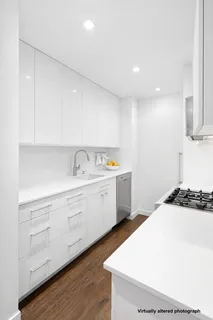 $1,395,000 | 130 East 63rd Street, Unit 6A | Lenox Hill