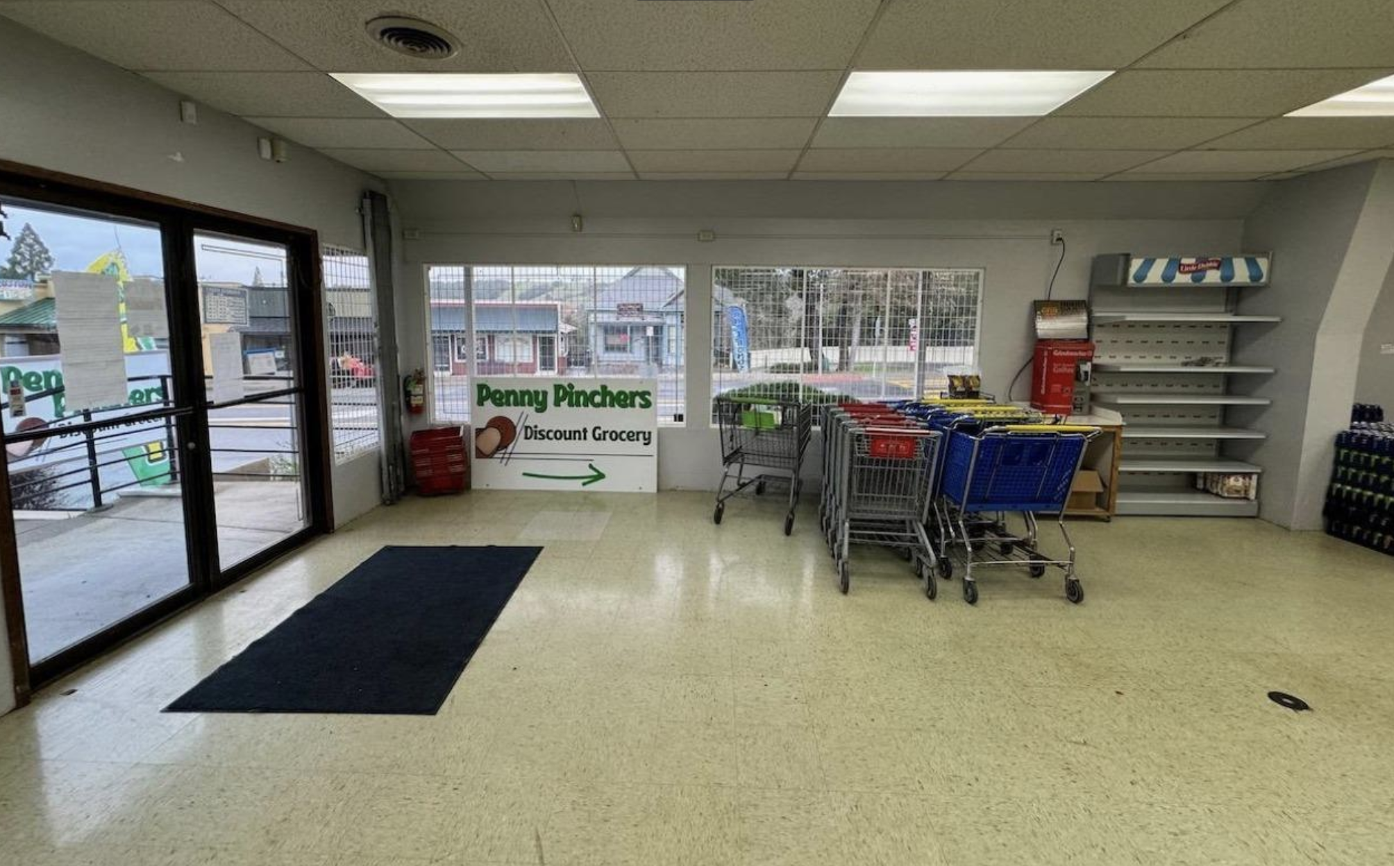 64 East St Charles Street San Andreas, CA 95249 - Photo 9 of 25 a room with furniture and a rug