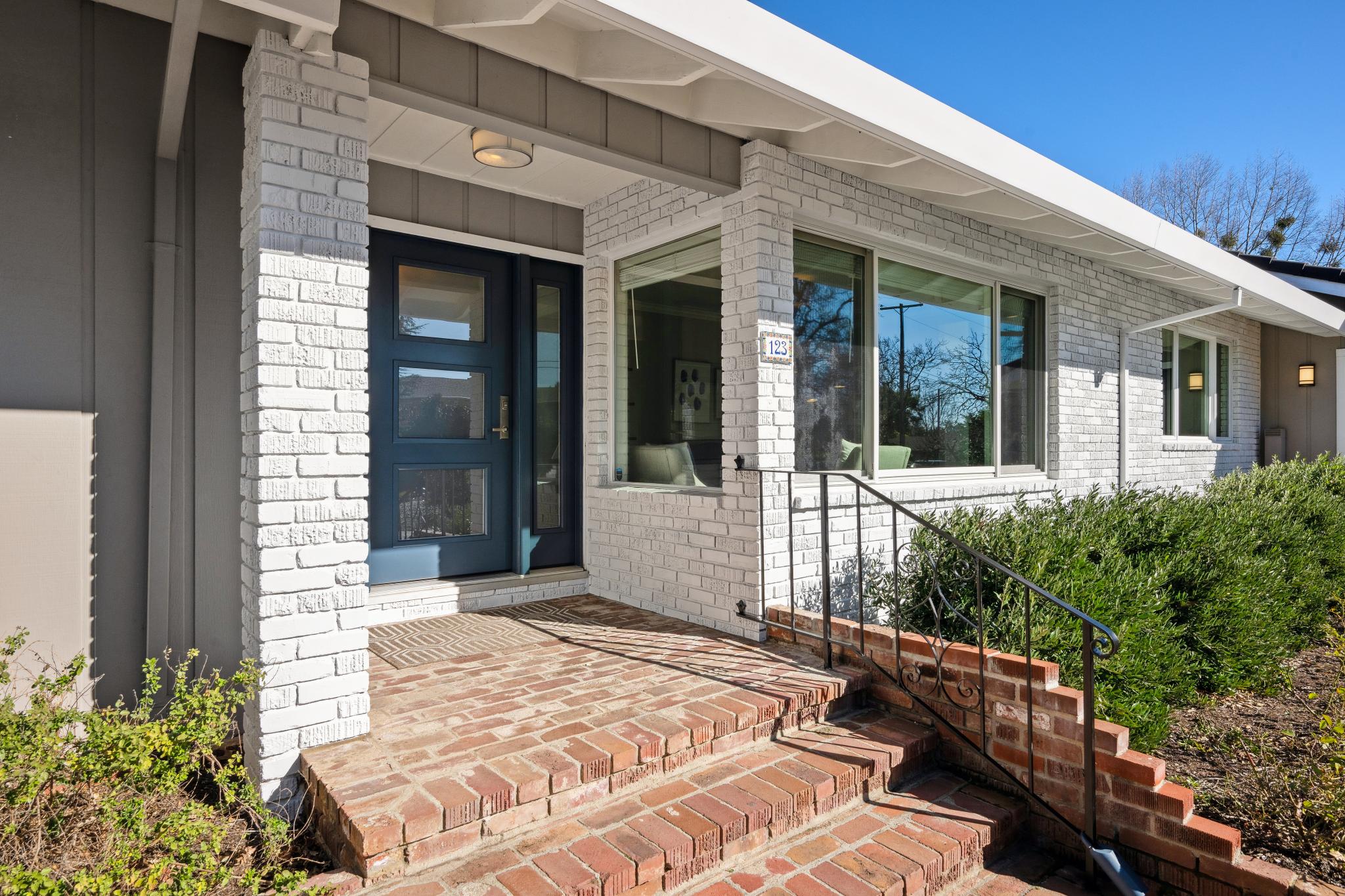 123 Frey Road Santa Rosa, CA 95409 - Photo 7 of 62 a front view of a house with a porch