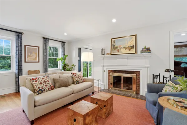 $1,395,000 | 7 Farm Road, Wayne, PA 19087