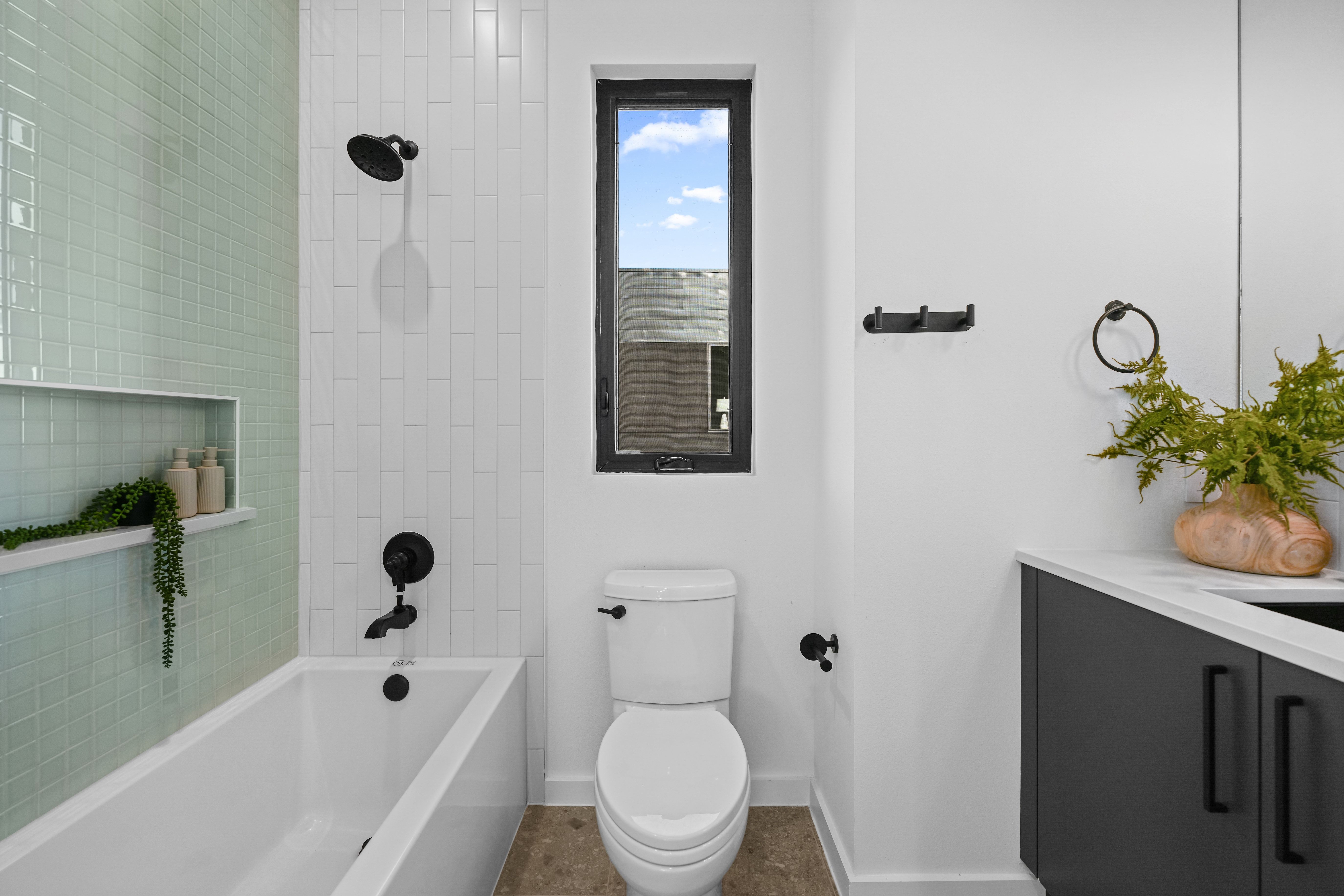 219 Lessin Lane, Unit 15 Austin, TX 78704 - Photo 38 of 53 Gallery Image 38