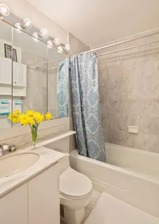 $1,450,000 | 275 Greenwich Street, Unit 2A | TriBeCa
