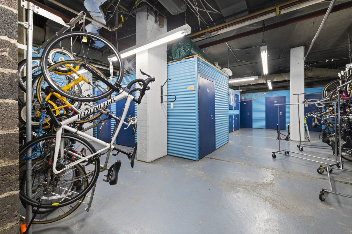 2 5th Avenue, Unit 15U Manhattan, NY 10011 - Photo 10 of 13 a view of a room with gym equipment