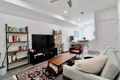 $6,200 | 337 Clinton Street, Unit 2 | Cobble Hill