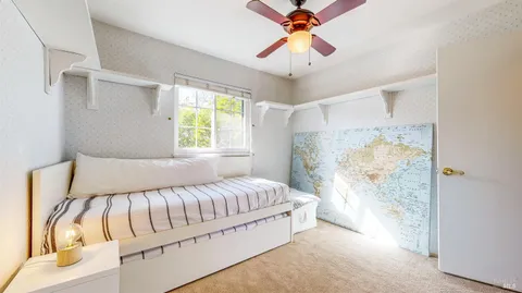 $695,000 | 1678 Creekview Court, Petaluma, CA 94954
