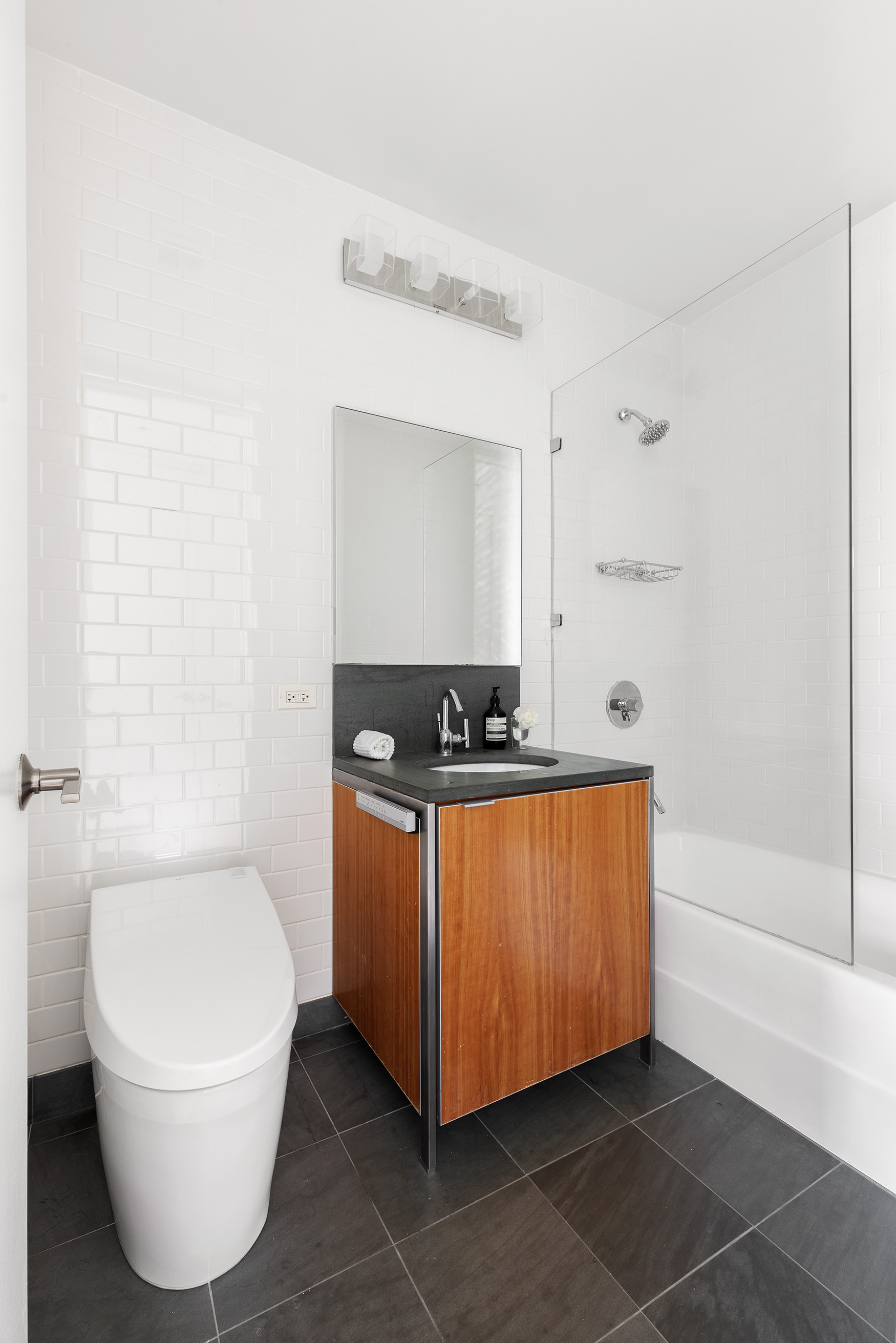 445 Lafayette Street, Unit 14B Manhattan, NY 10003 - Photo 18 of 22