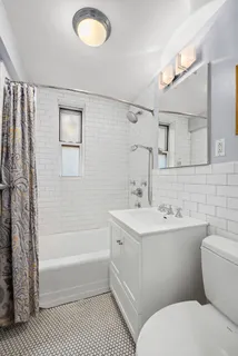 $555,000 | 302 East 88th Street, Unit 2G | Upper East Side