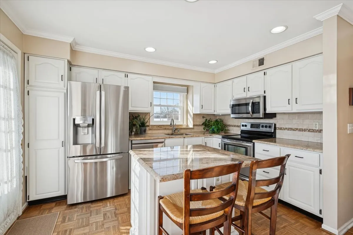 $800,000 | Spencer Lane, Bedminster, NJ 07921