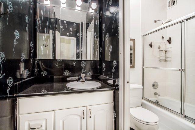 60 East 8th Street, Unit 7L Manhattan, NY 10003 - Photo 5 of 11