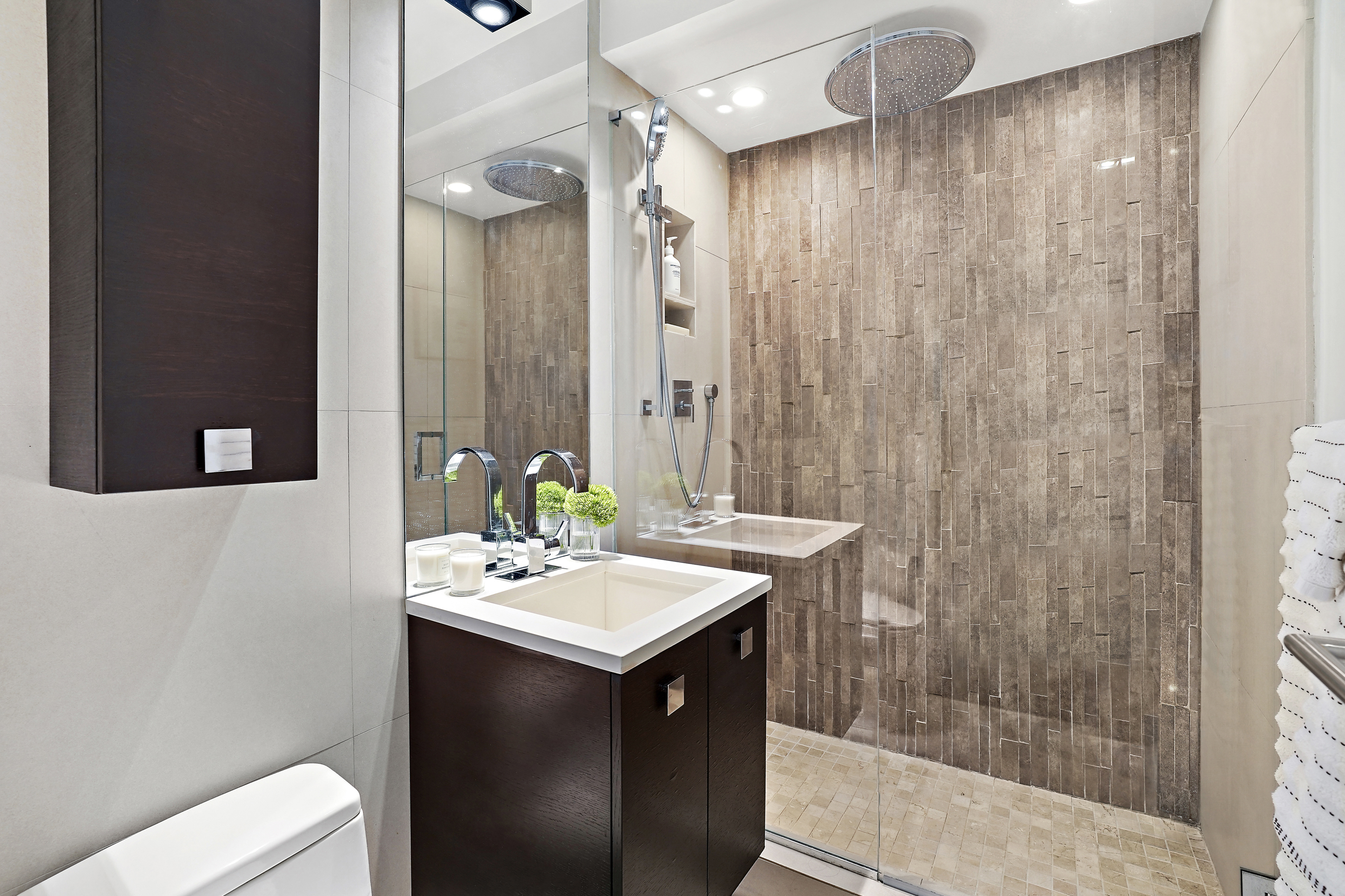 235 East 87th Street, Unit 2C Manhattan, NY 10128 - Photo 10 of 16