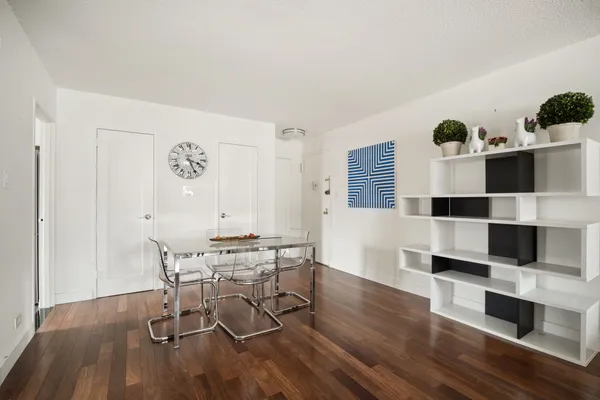 $4,700 | 520 East 81st Street, Unit 9H | Upper East Side